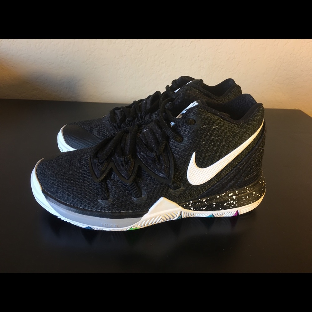Nike Kyrie 5 Black size 11c